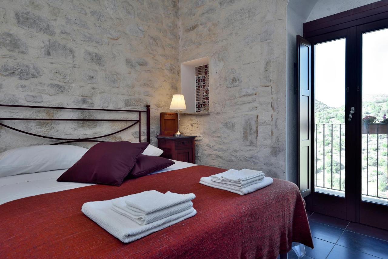 Le Luci Su Ibla - Ospitalita Con Vista Bed and Breakfast Ragusa Buitenkant foto