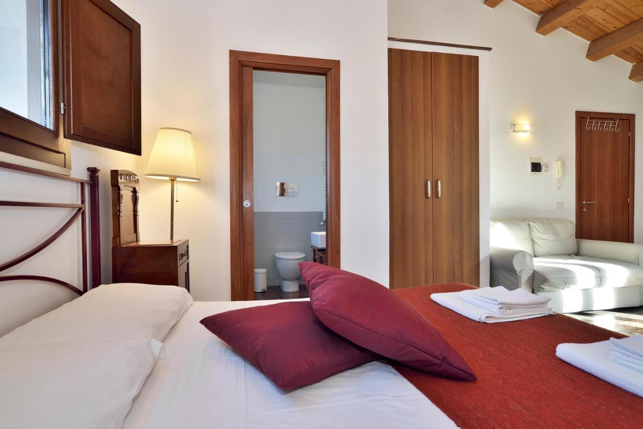 Le Luci Su Ibla - Ospitalita Con Vista Bed and Breakfast Ragusa Buitenkant foto
